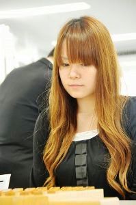 テレビゲームやアニメも嗜む若き美人女流棋士 大田区出身の藤田綾 あの人の歴史